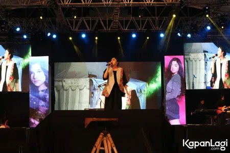 Foto Isyana Sarasvati