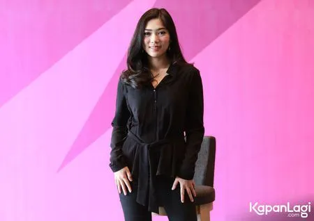 Foto Isyana Sarasvati