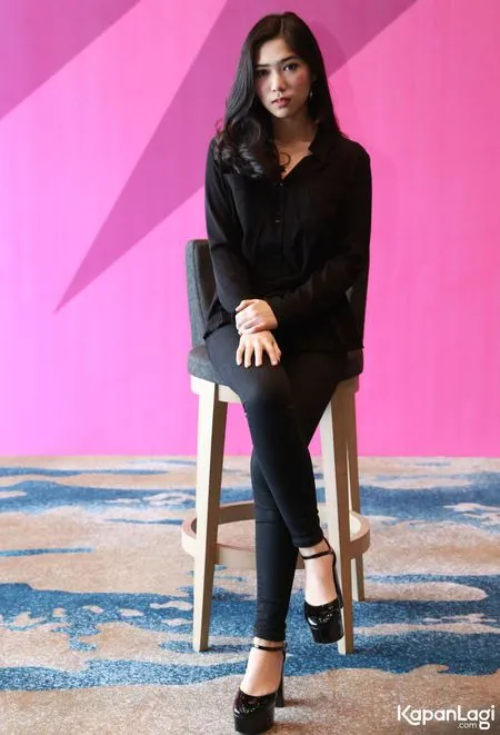 Foto Isyana Sarasvati