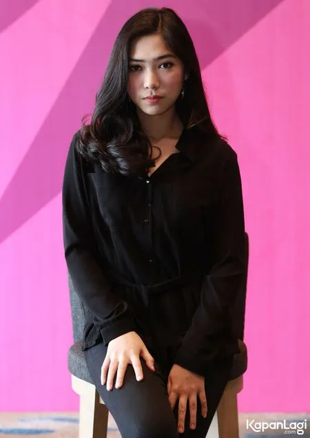 Foto Isyana Sarasvati