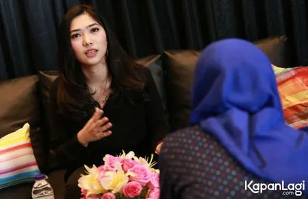 Foto Isyana Sarasvati