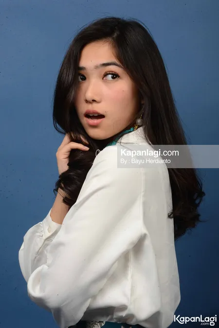 Foto Isyana Sarasvati