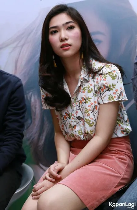 Foto Isyana Sarasvati