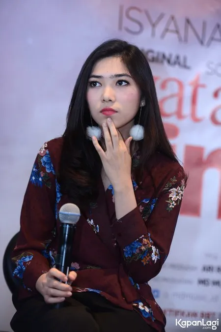 Foto Isyana Sarasvati