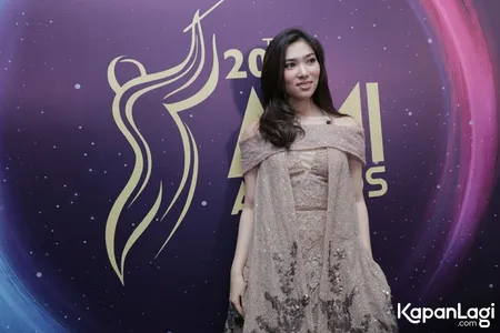 Foto Isyana Sarasvati