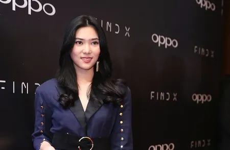 Foto Isyana Sarasvati