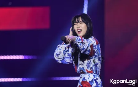 Foto Isyana Sarasvati