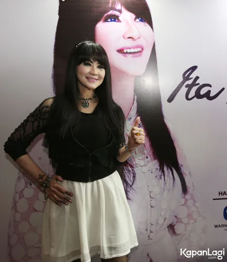 Foto Ita Purnamasari