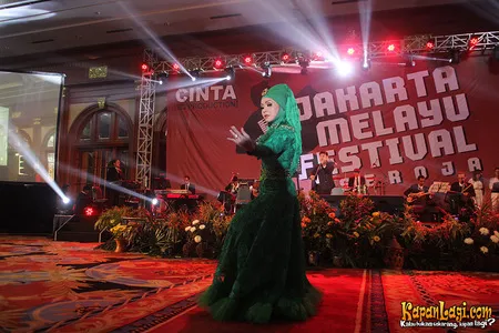 Foto Iyeth Bustami