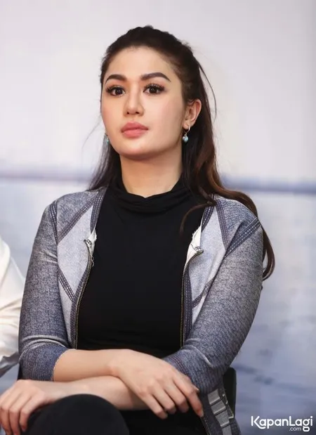 Foto Jelita Callebau