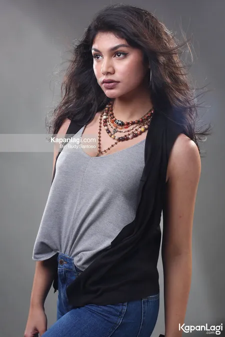 Foto Jihane Almira. Nomor Foto: 041