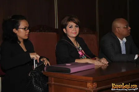 Foto Joy Tobing