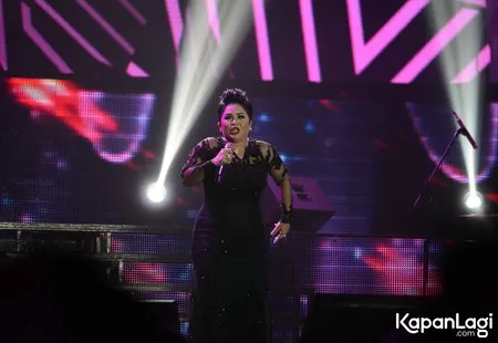 Foto Joy Tobing