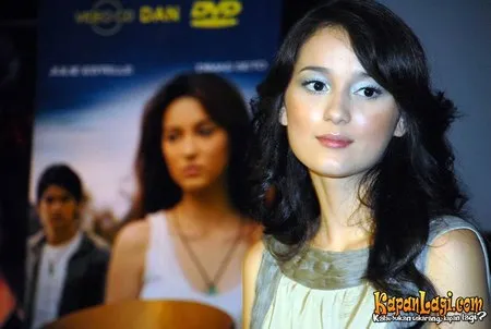 Foto Julie Estelle