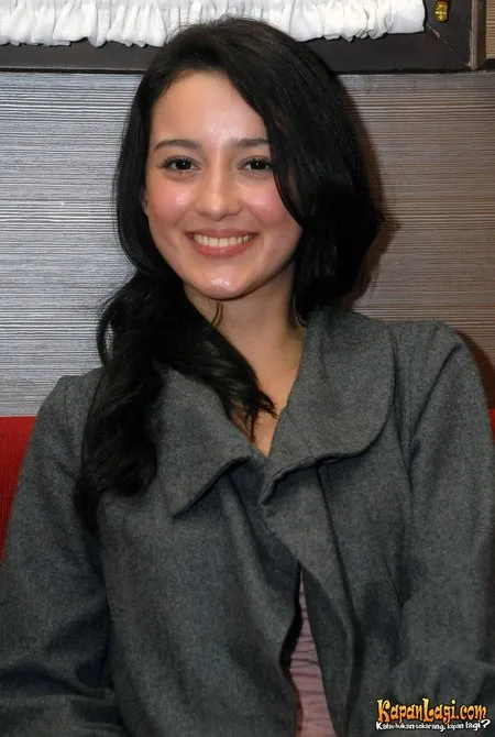 Foto Julie Estelle