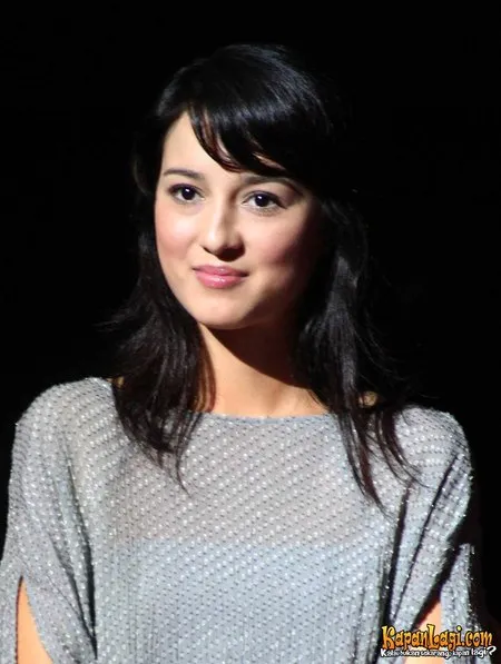 Foto Julie Estelle