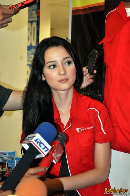 Foto Julie Estelle