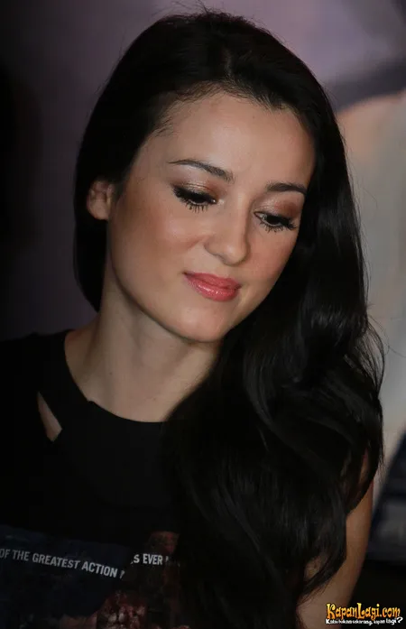 Foto Julie Estelle