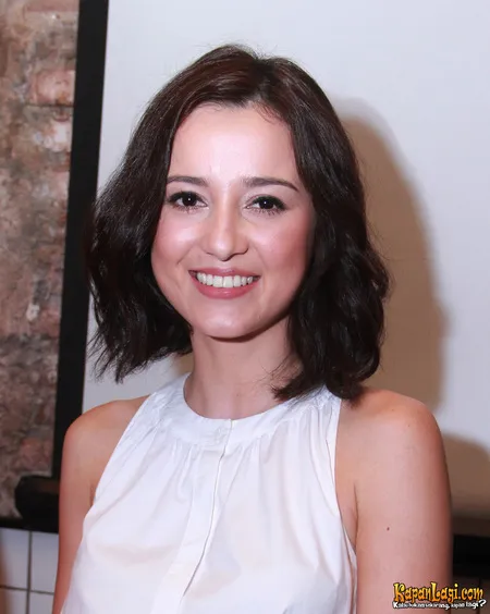 Foto Julie Estelle