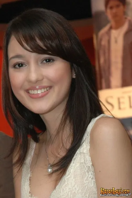 Foto Julie Estelle