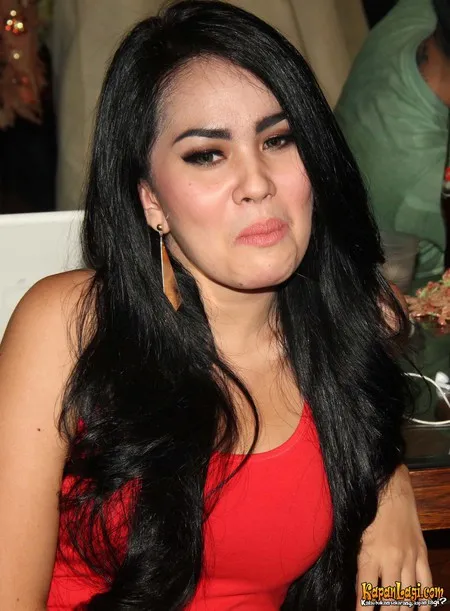 Foto Kartika Putri