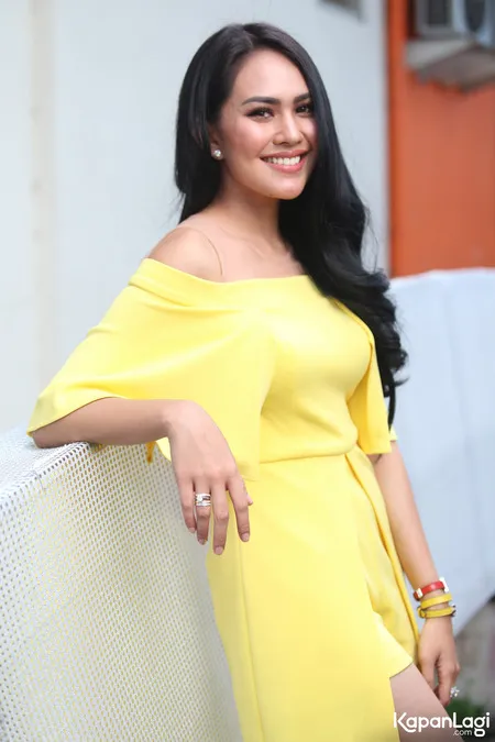 Foto Kartika Putri