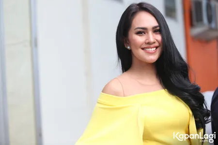 Foto Kartika Putri