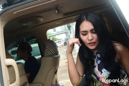Foto Kartika Putri