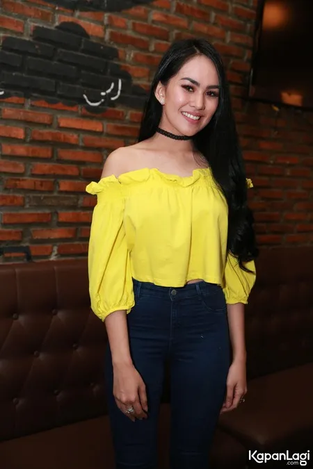 Foto Kartika Putri