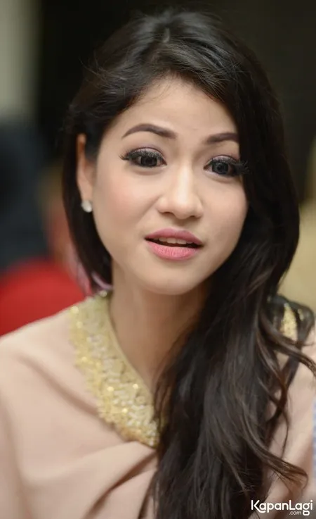 Foto Kerenina Sunny Halim