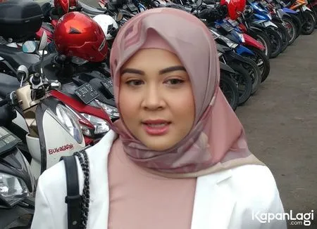 Foto Kesha Ratuliu