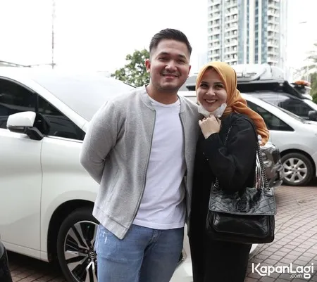 Foto Kesha Ratuliu