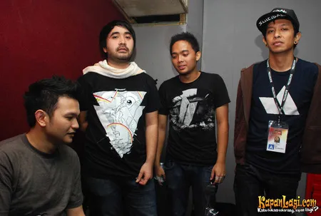 Foto Killed By Butterfly