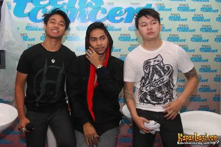 Foto Killing Me Inside