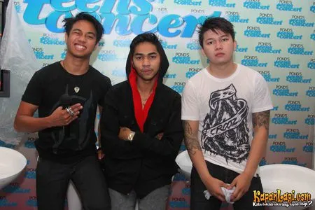 Foto Killing Me Inside