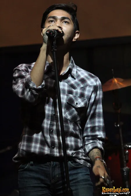 Foto Killing Me Inside