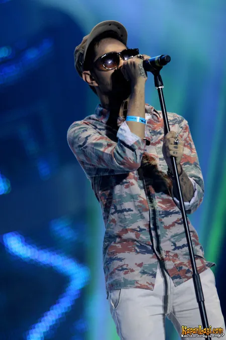 Foto Killing Me Inside