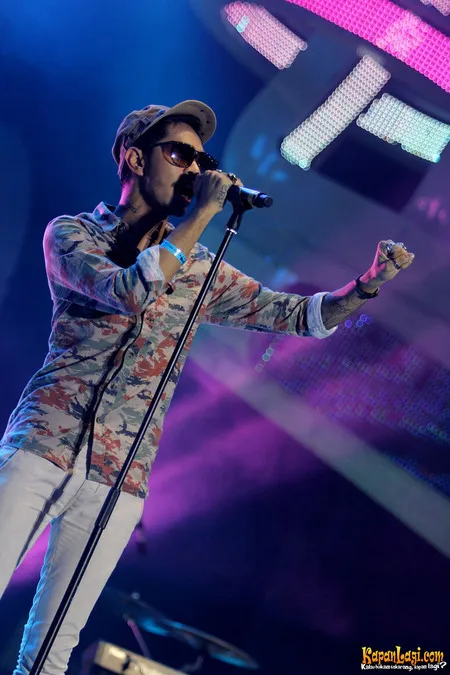 Foto Killing Me Inside