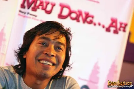 Foto Komeng