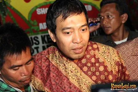Foto Komeng