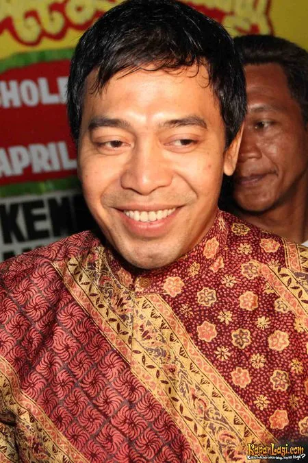 Foto Komeng