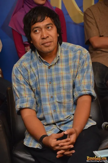 Foto Komeng