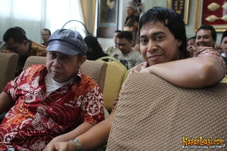 Foto Komeng