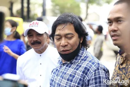 Foto Komeng