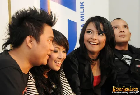 Foto Kotak