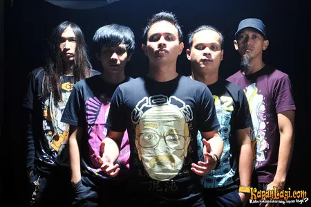 Foto Kunci Band