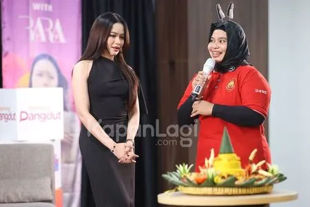 Foto Lady Rara Dan Fans