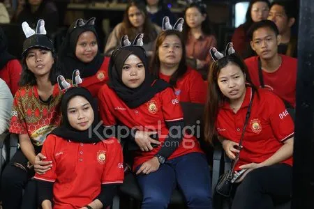 Foto Lady Rara Dan Fans