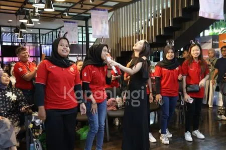 Foto Lady Rara Dan Fans