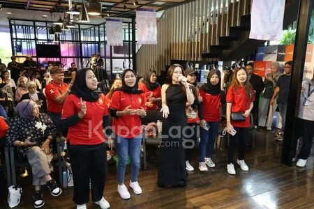 Foto Lady Rara Dan Fans